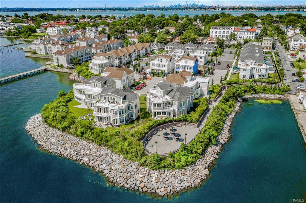 28 Island Point - Photo 1