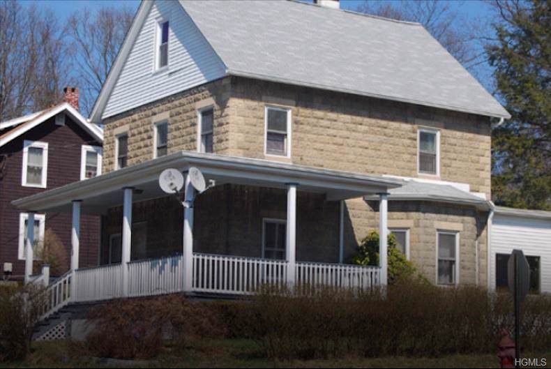 49 Woodlawn Avenue - Photo 1