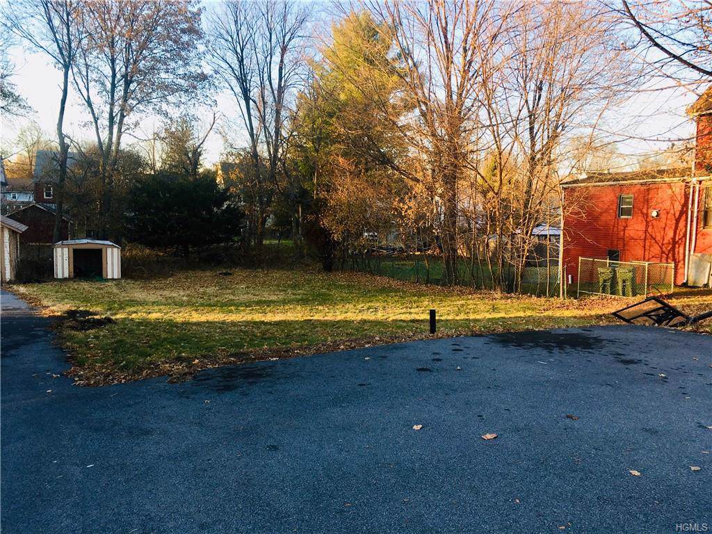 84 Sprague Avenue - Photo 1
