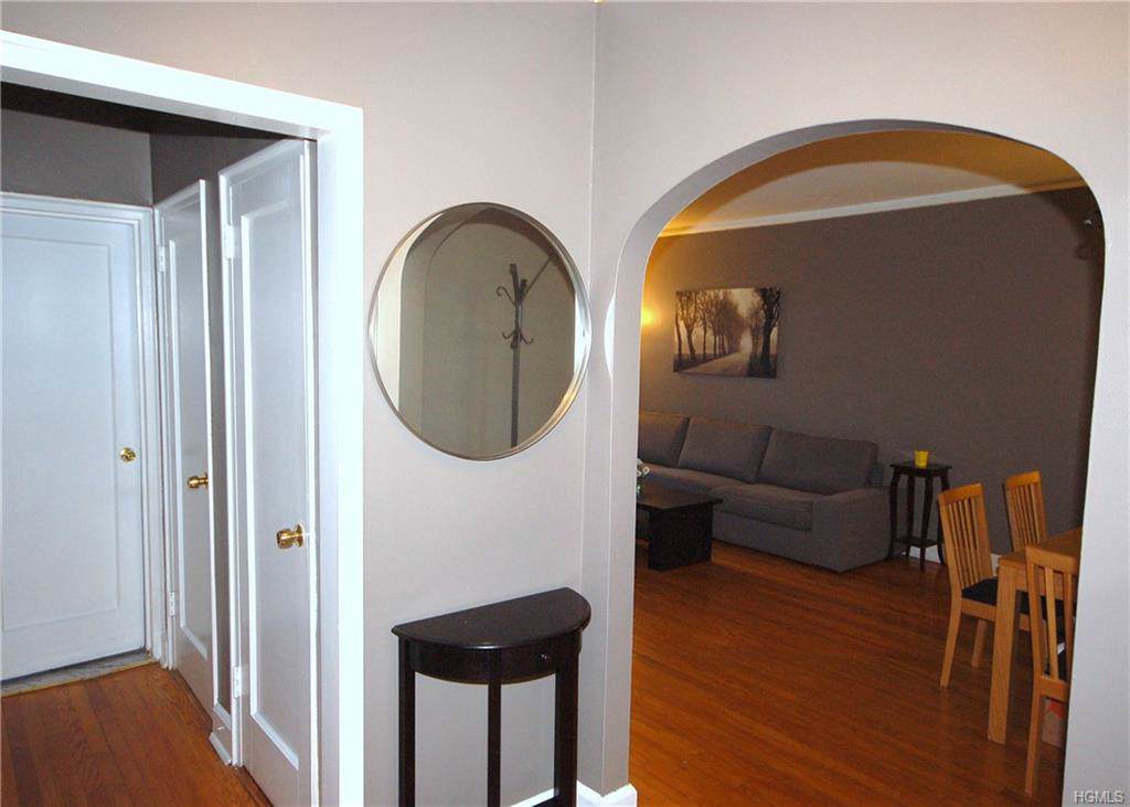 423D Larchmont Acres - Photo 1