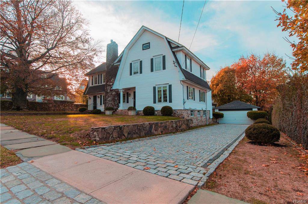 727 Broadway - Photo 1