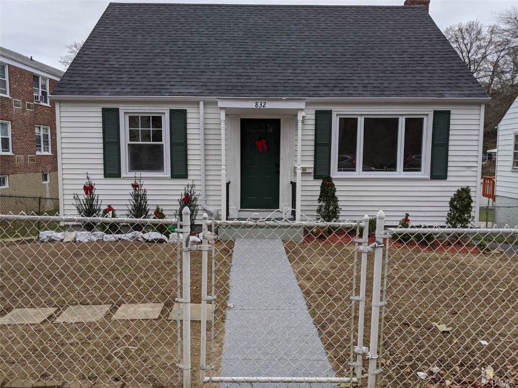 832 Palisade Avenue - Photo 1