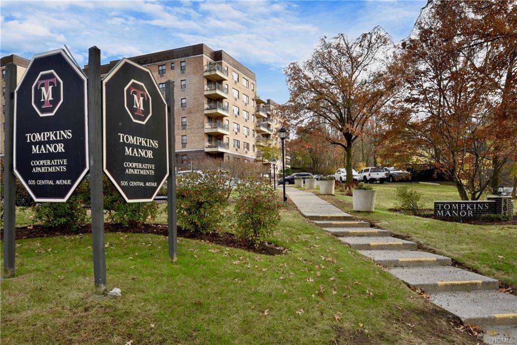 505 Central Avenue - Photo 1