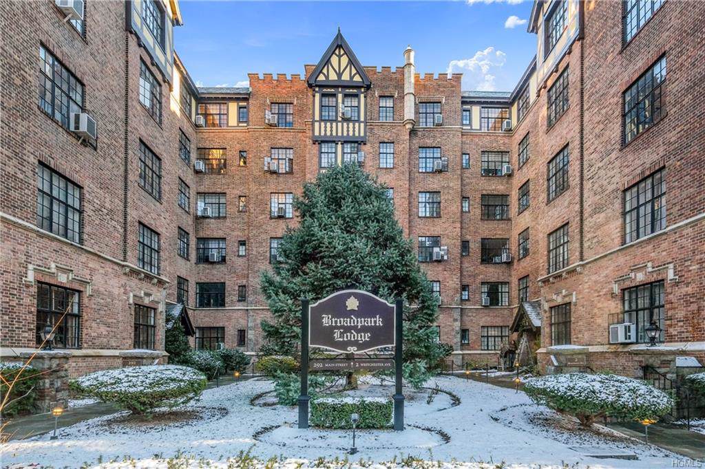 2 Westchester Avenue - Photo 1