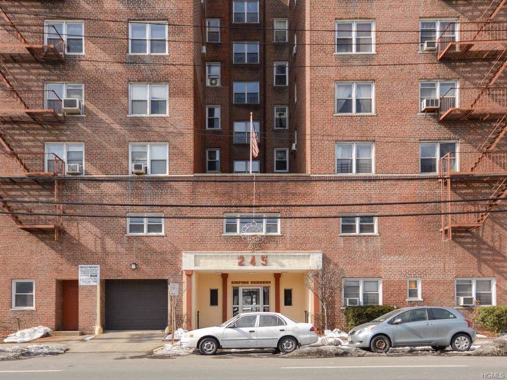 245 Bronx River Rise - Photo 1