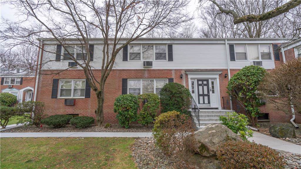 11 Lenox Ct - Photo 1