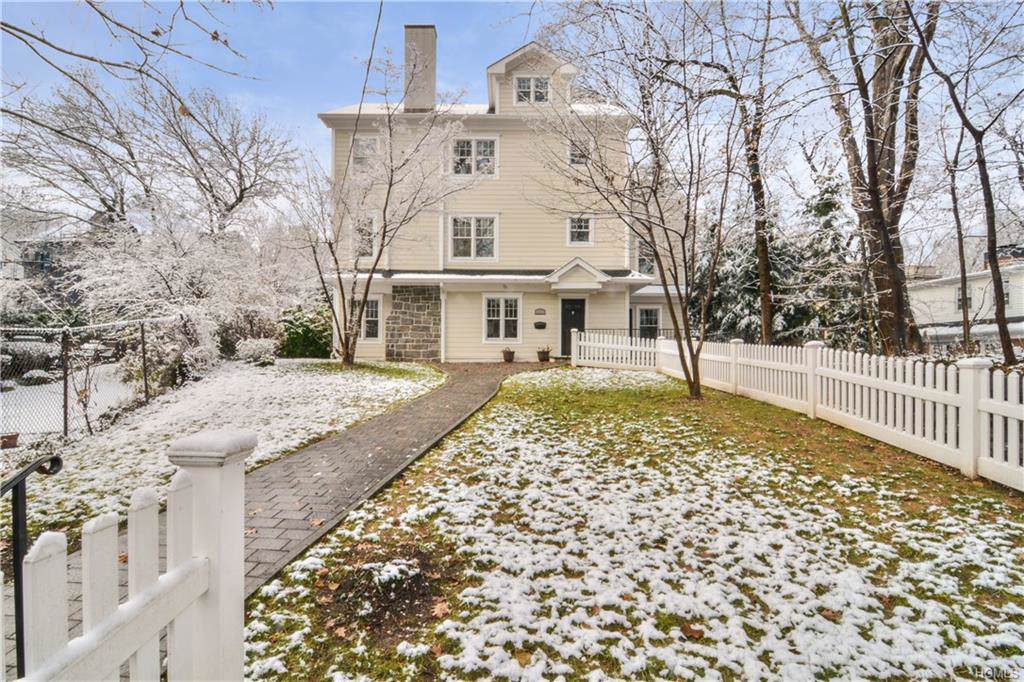 4611 Arlington Avenue - Photo 1
