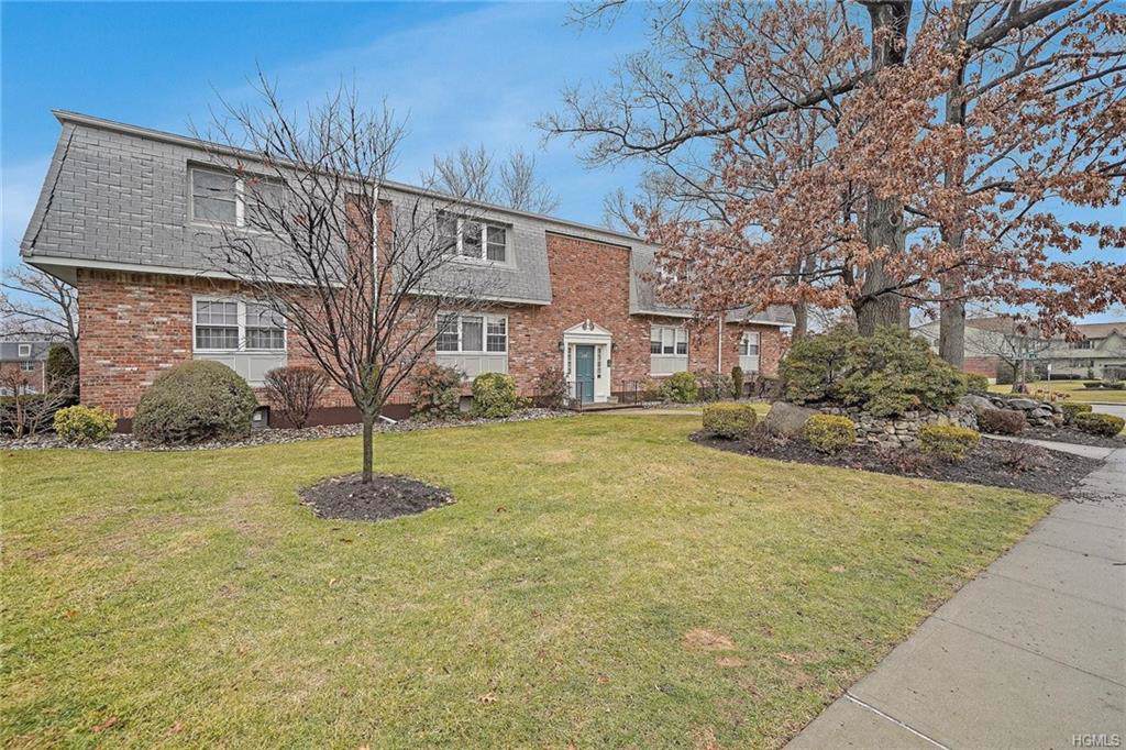 102 Bon Aire Circle - Photo 1