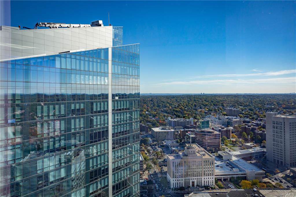 5 Renaissance Square - Photo 1