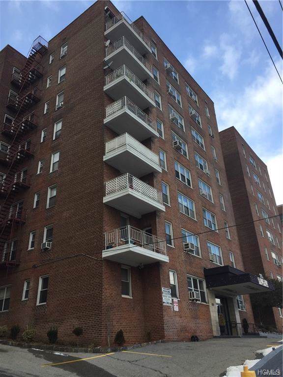 365 Bronx River Road - Photo 1