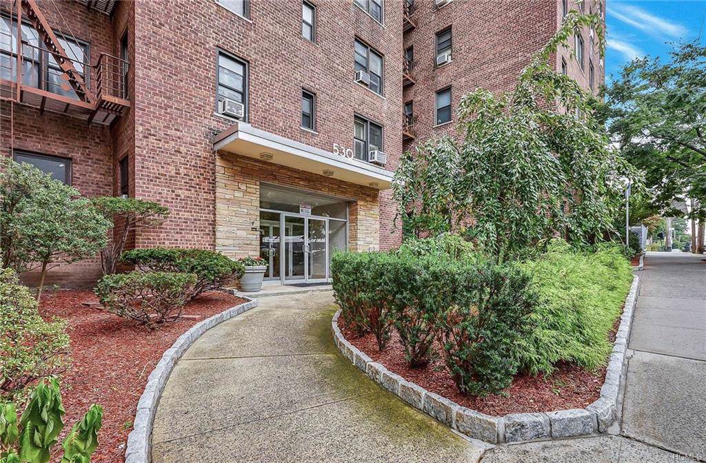 530 Riverdale Avenue - Photo 1