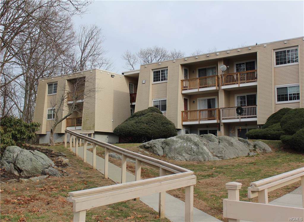 531 Fox Run Lane - Photo 1