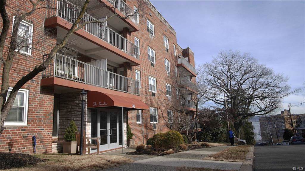 38 4th Avenue - Photo 1