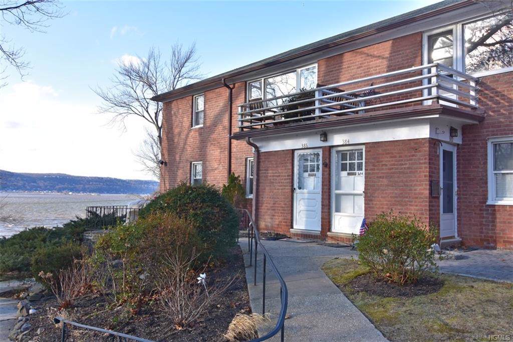 384 Clinton Avenue - Photo 1