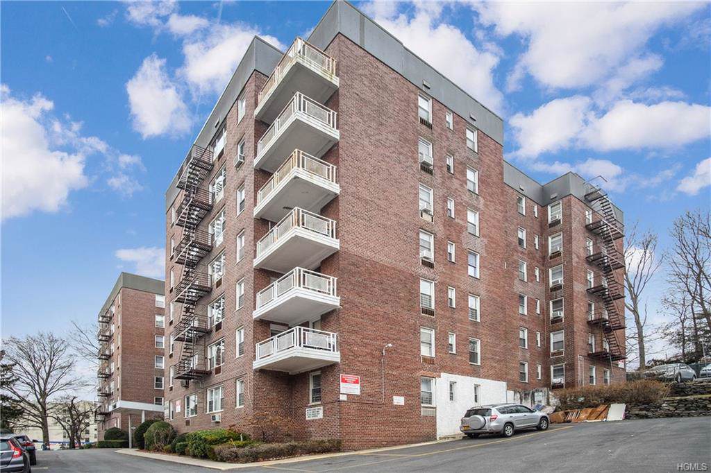 125 Bronx River Road - Photo 1
