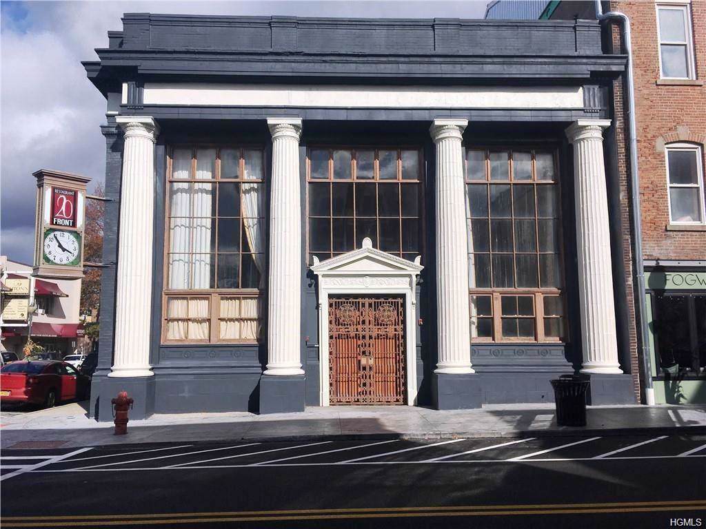 20-22 Front - Photo 1