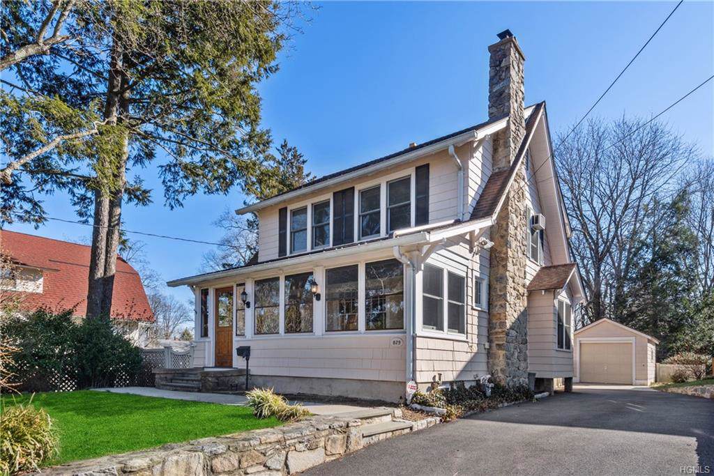 829 Grove Street - Photo 1