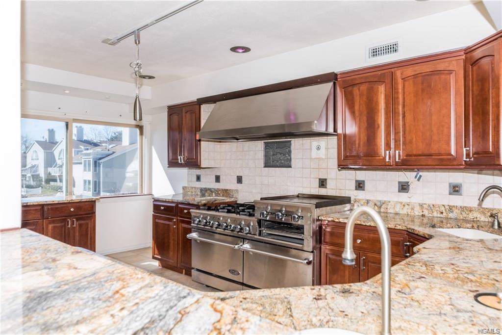 3 Deepwater Way - Photo 1