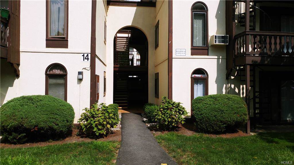 14 Granada Crescent - Photo 1