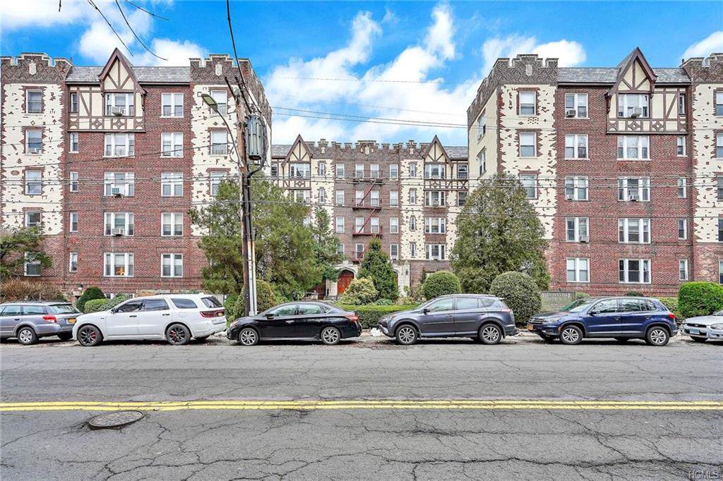 1470 Midland Avenue - Photo 1