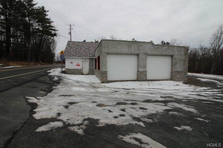 8 Kiamesha Lake Road - Photo 1