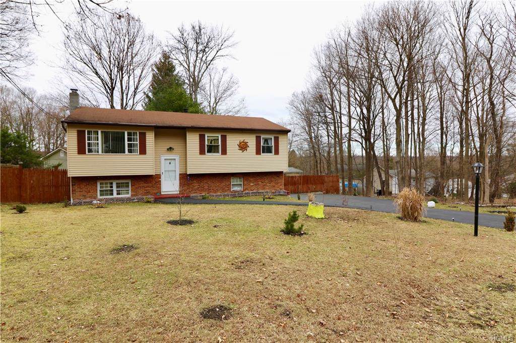 15 Willow Road - Photo 1