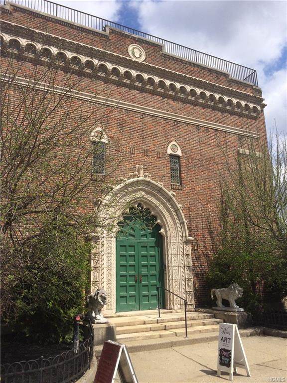 1016 Brown Street - Photo 1