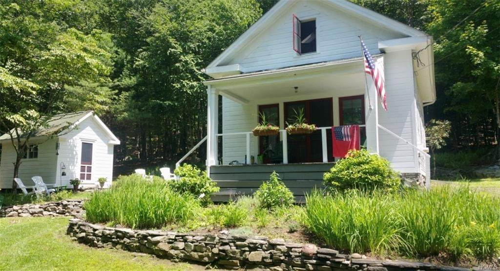 106 Minisink Battle Ground Road - Photo 1