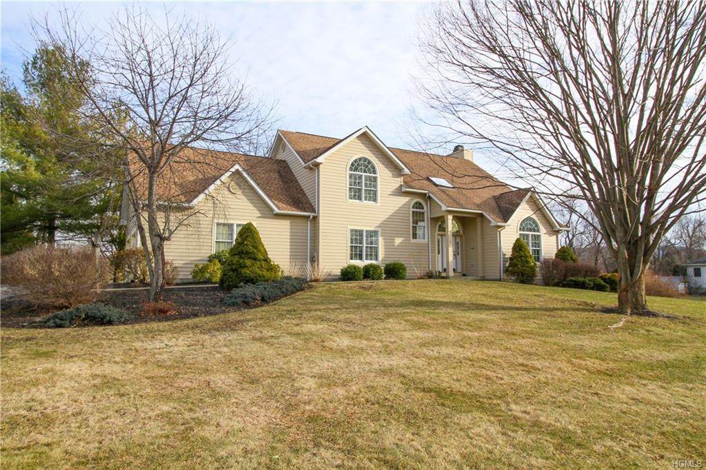 118 Woodcrest Drive - Photo 1