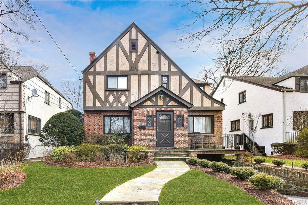 93 Frederick Place - Photo 1