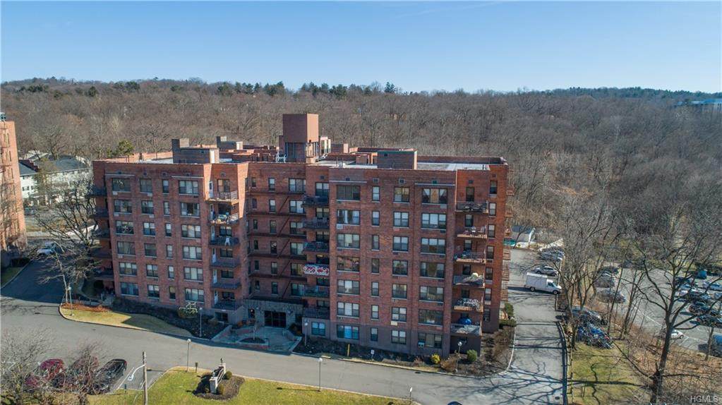 121 Highland Avenue - Photo 1