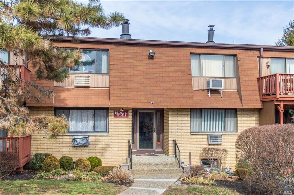 212 Richard Court - Photo 1