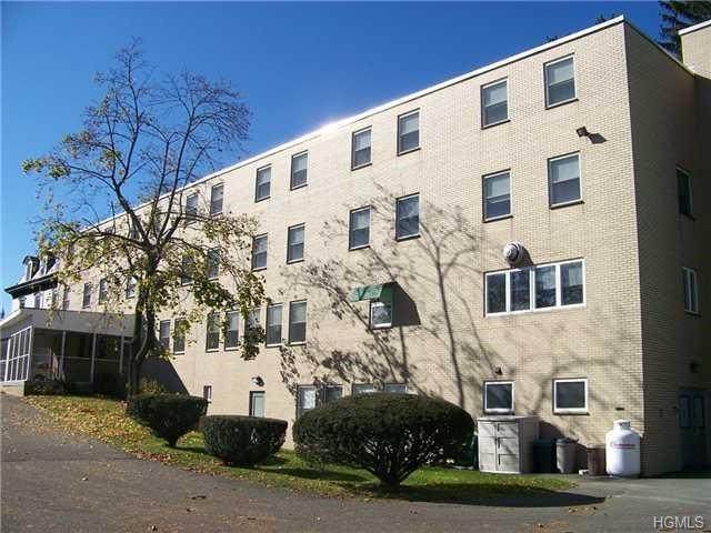 98 Gladstone Avenue - Photo 1