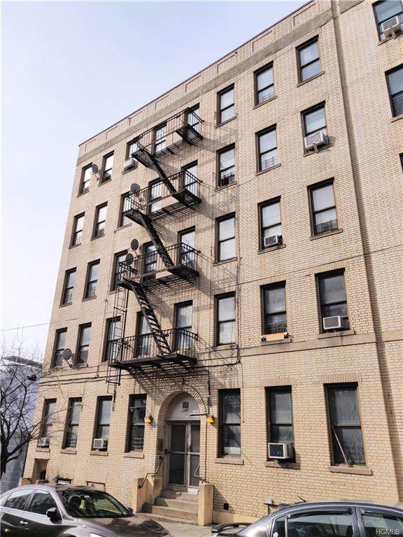 1103 Franklin Avenue - Photo 1