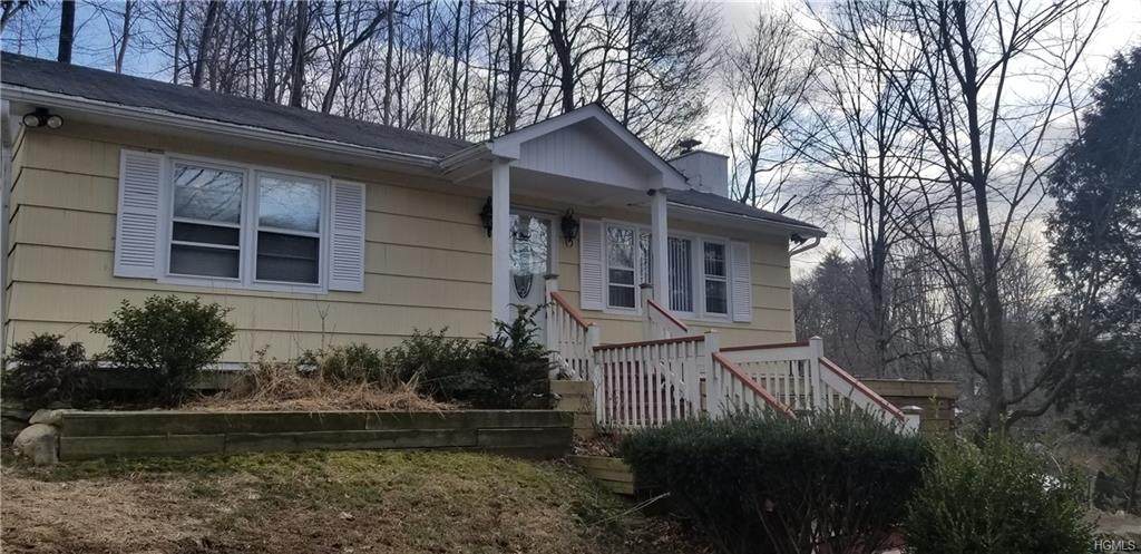 138 Putnam Road - Photo 1