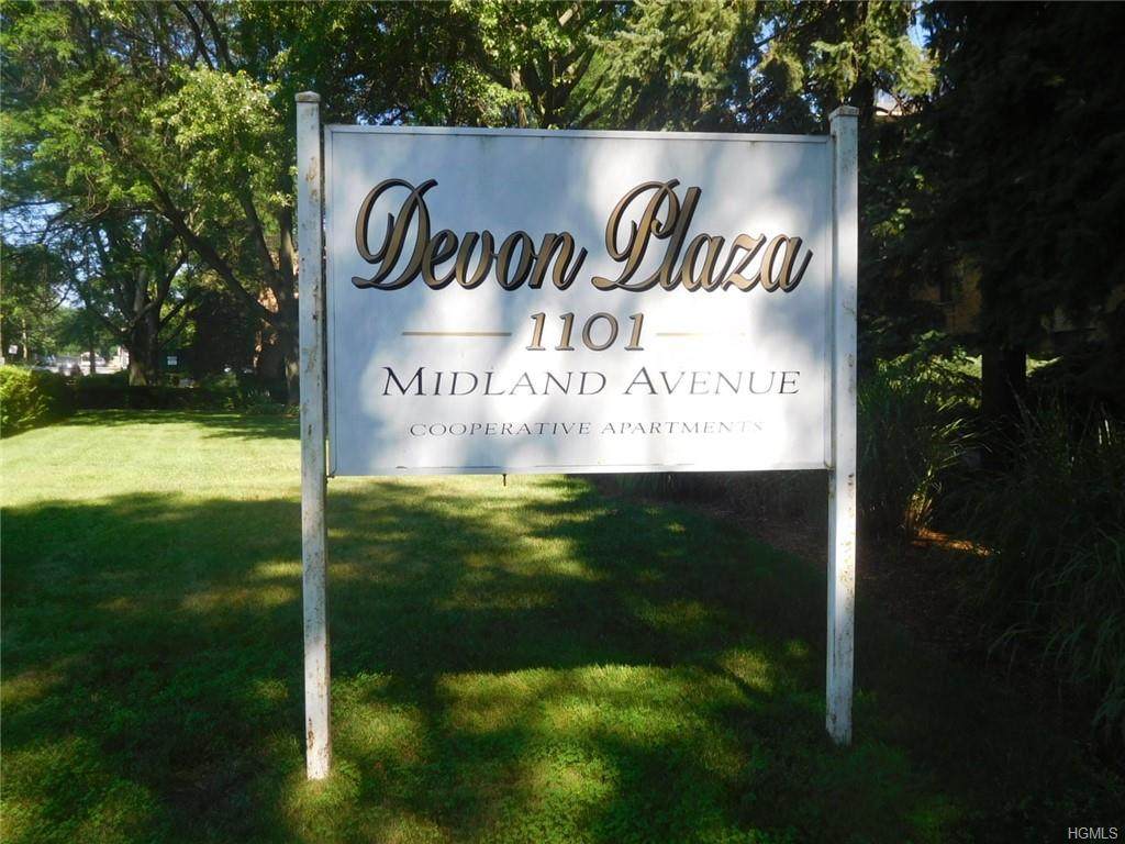 1101 Midland Avenue - Photo 1