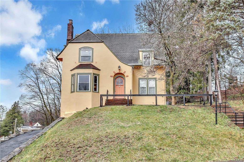 51 Marian Avenue - Photo 1