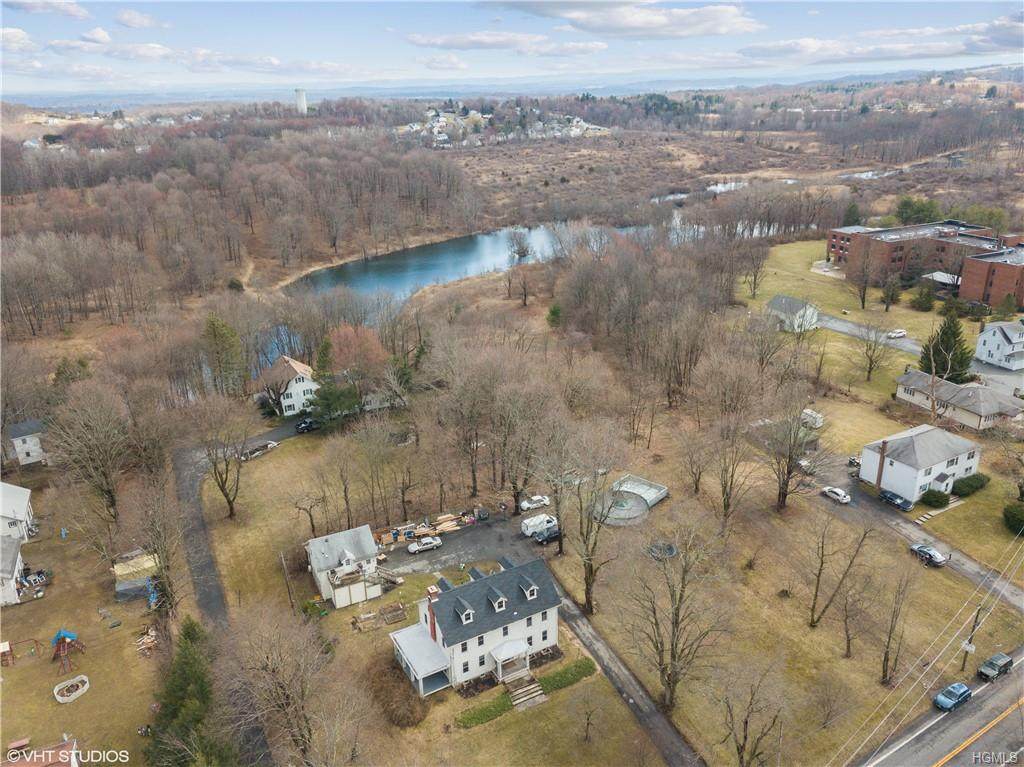 242 Vineyard Avenue - Photo 1 242 Vineyard Avenue - Photo 1