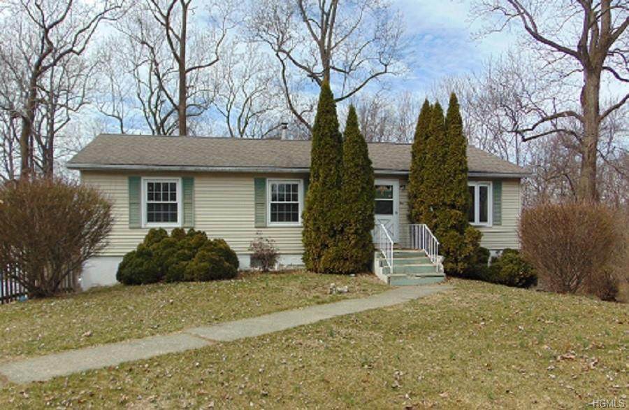 10 Colleen Lane - Photo 1