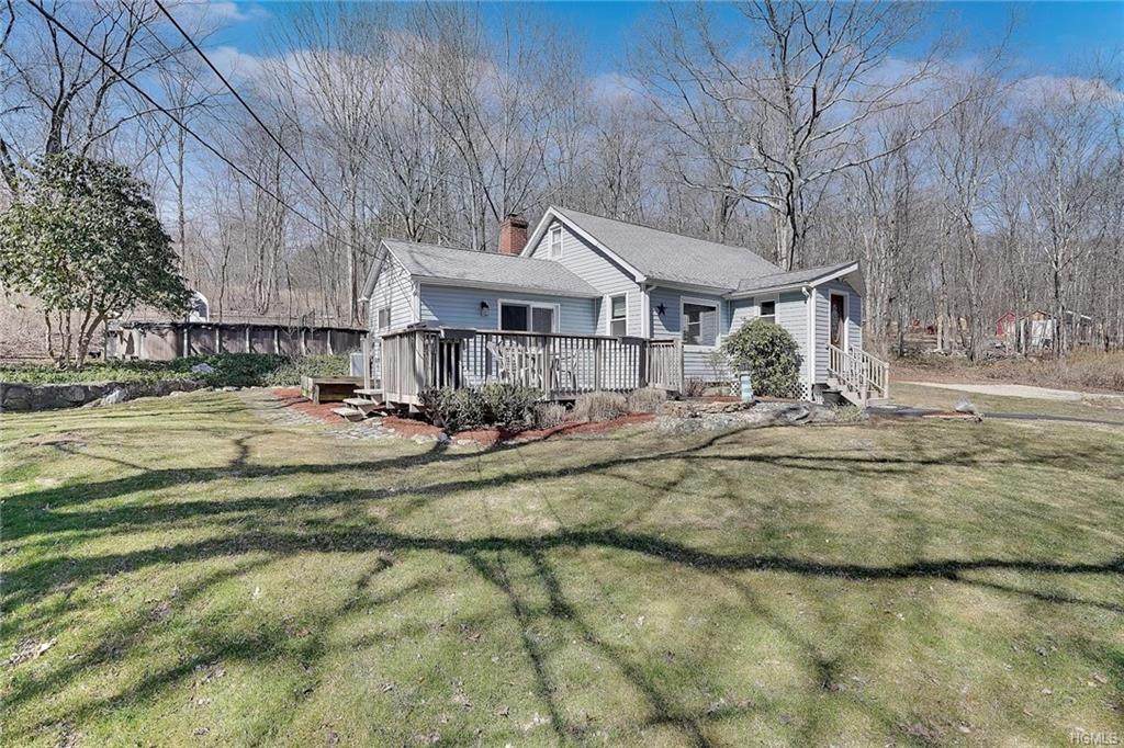 111 Peckslip Road - Photo 1 111 Peckslip Road - Photo 1
