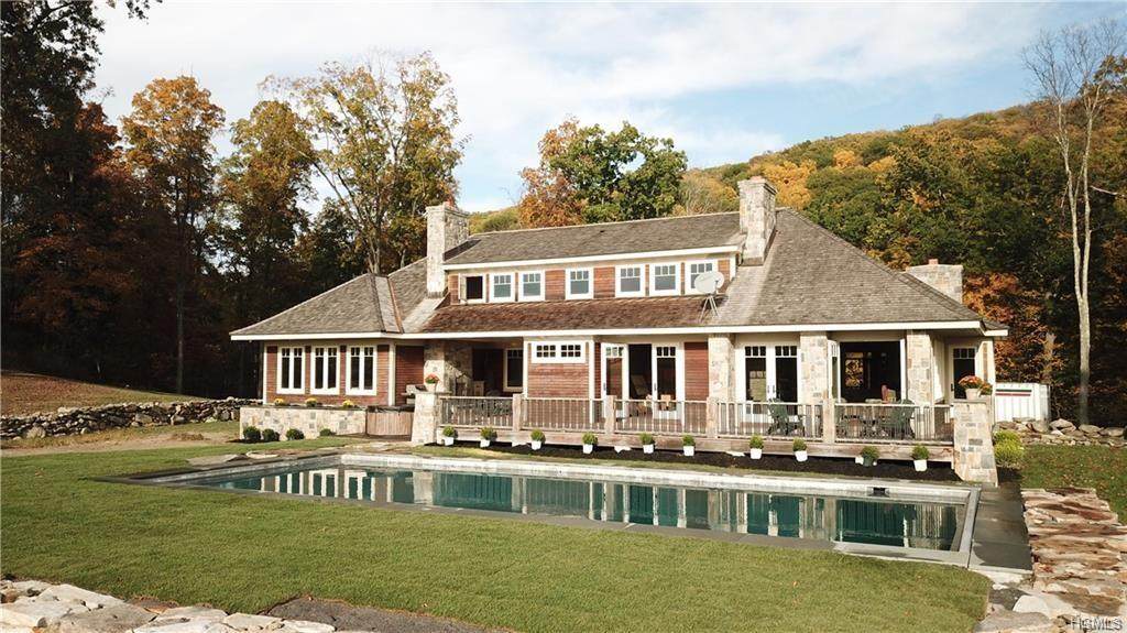 121 Quaker Hill Road - Photo 1