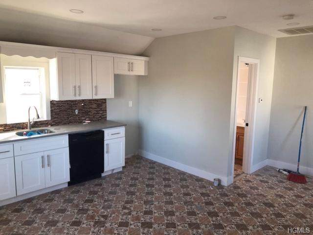 154 Fox Lane - Photo 1
