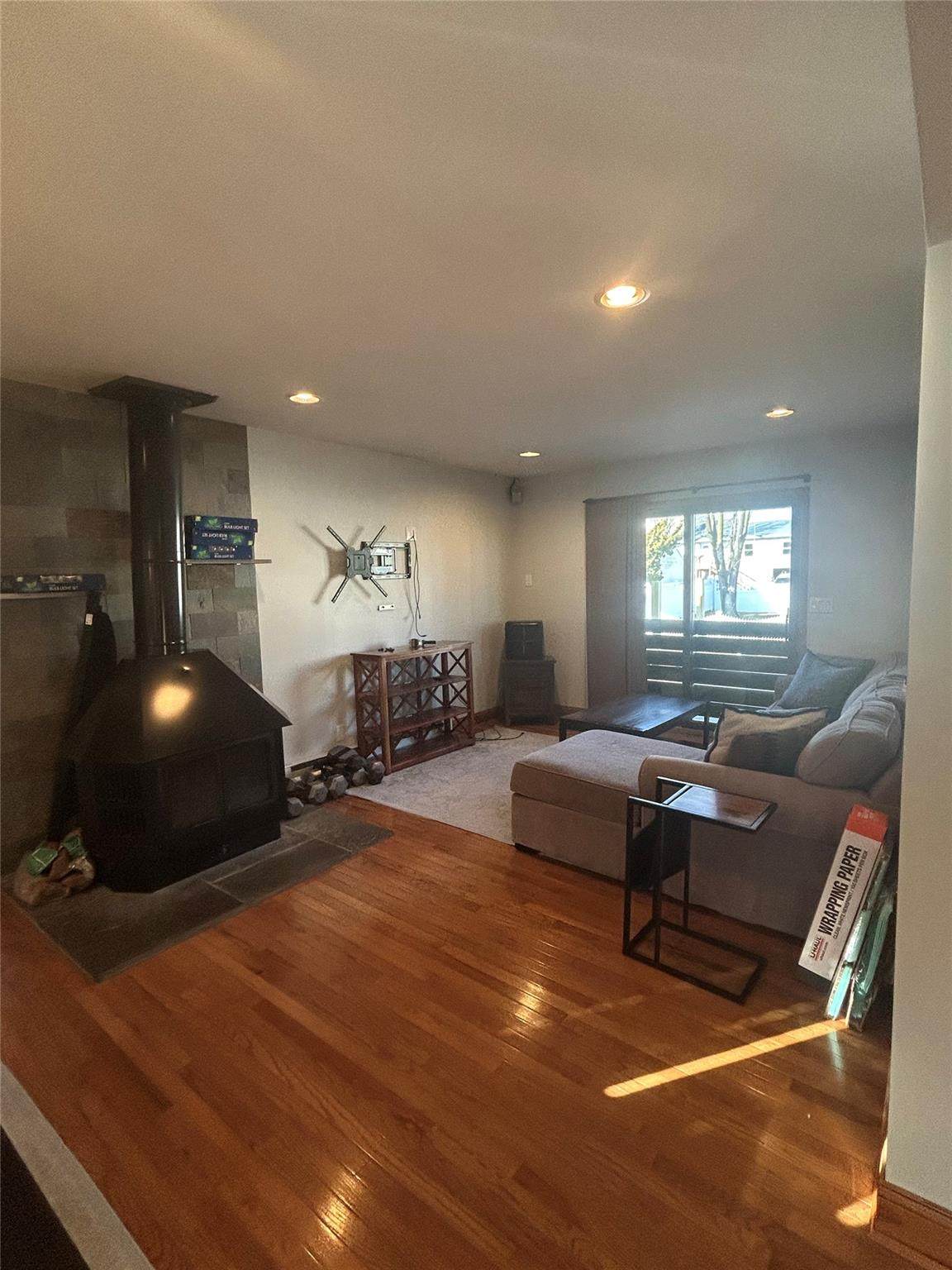 639 Arthur Street - Photo 1