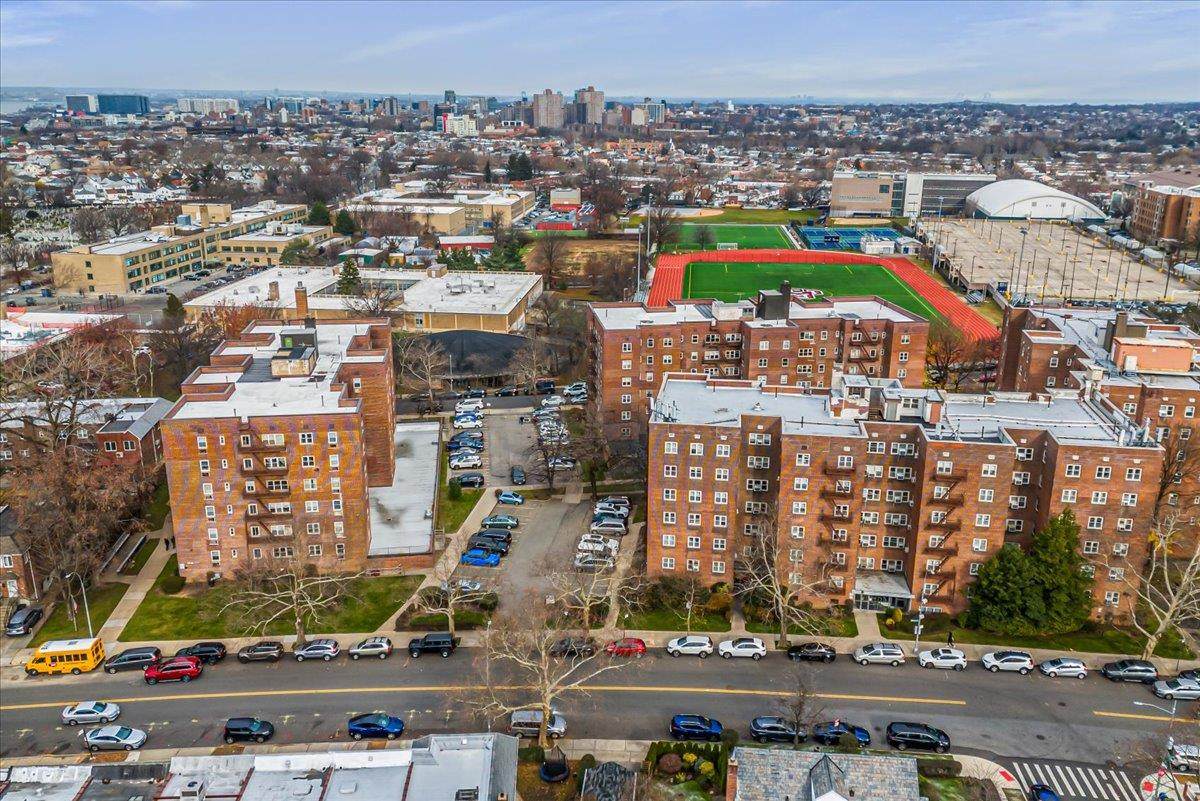 144-60 Gravett Road - Photo 1