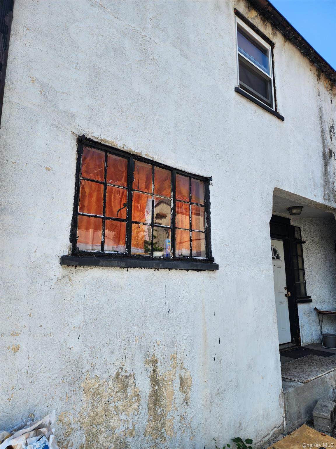 19 Lincoln Avenue - Photo 1