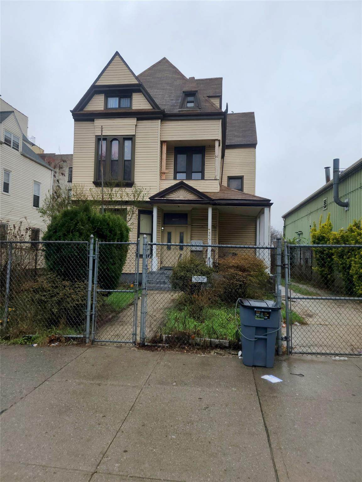 1266 Boston Road - Photo 1