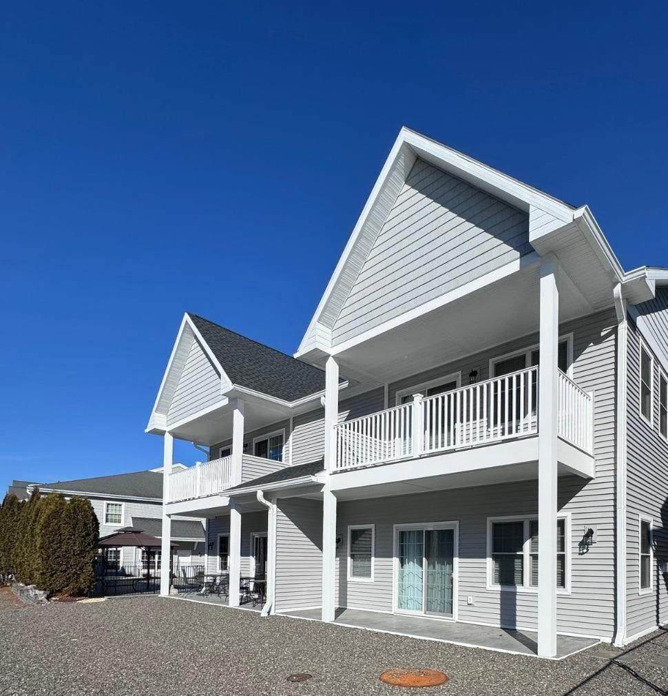 33 Marina Drive - Photo 1