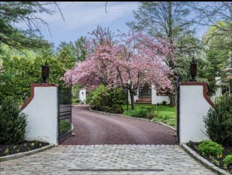 8 Plaka Court - Photo 1