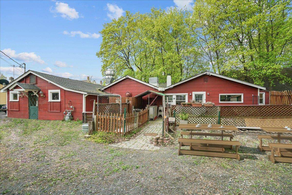 37 Oak Street - Photo 1