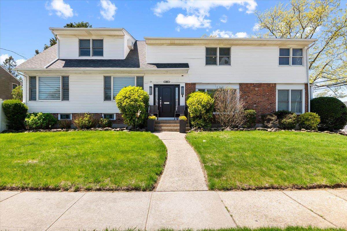 385 Forest Avenue - Photo 1